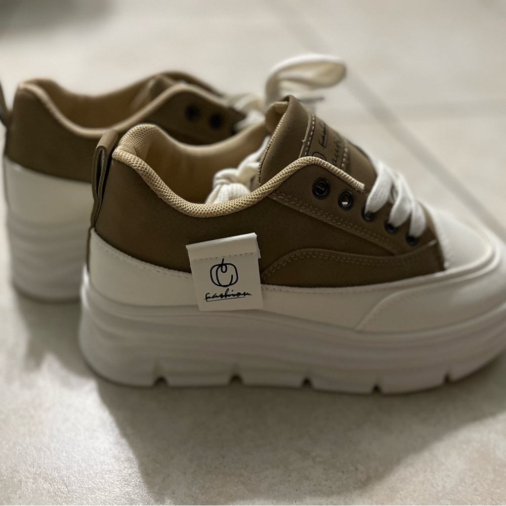 -SOLD-Chunky Sneakers 8 for Women & Girls Platform 3cm Walking Shoes for Travel